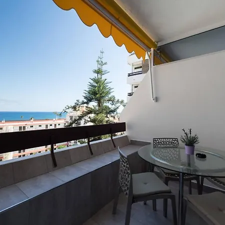 Apartament Modern With Sea Views And Fast Fiber Wifi